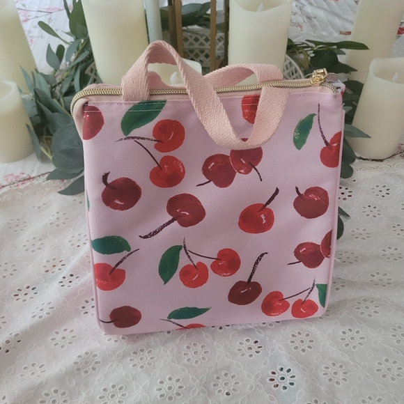 Kate Spade Cherry Print Lunch Bag. - Picture 5 of 5